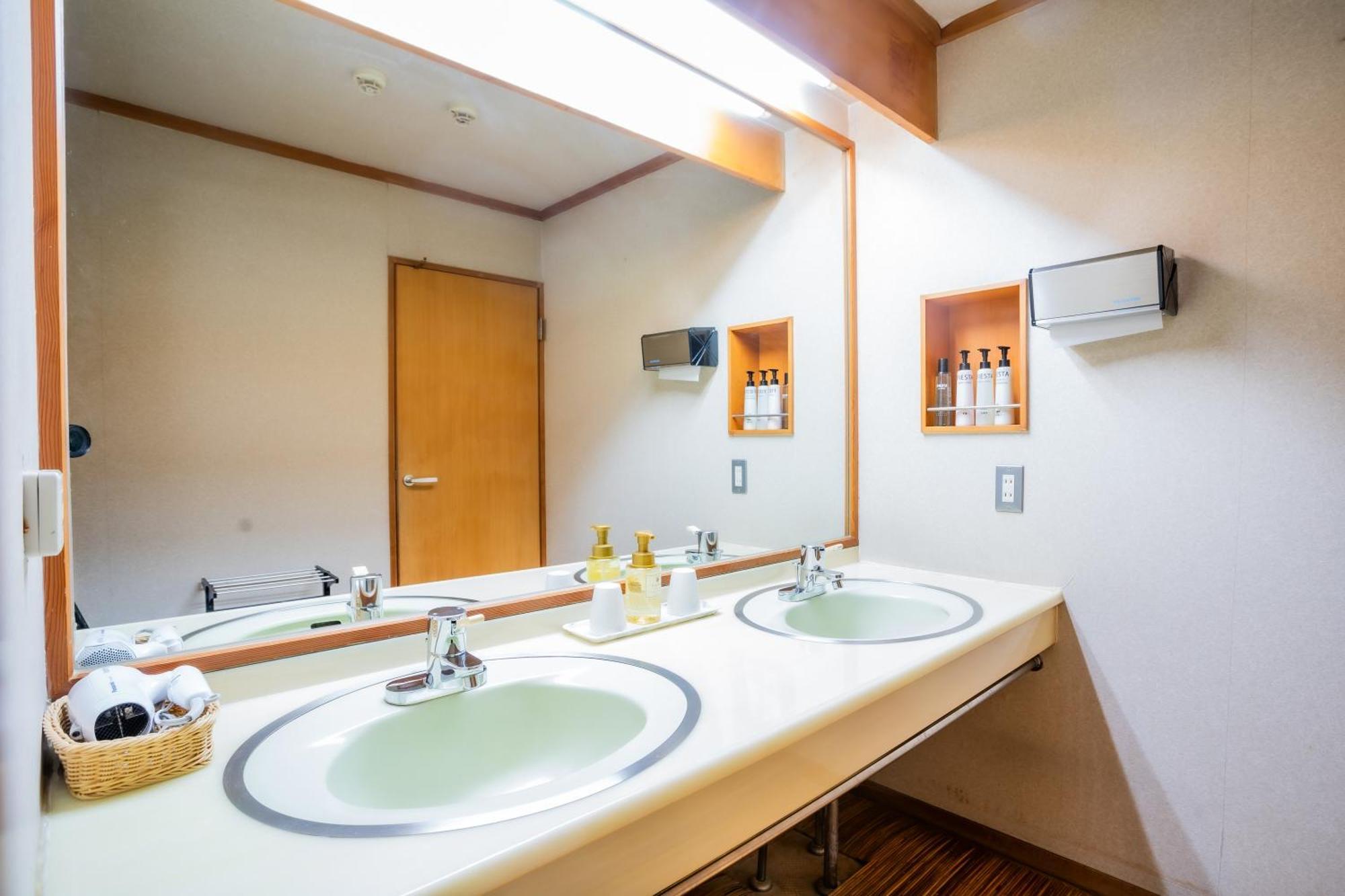 Higaki Hotel Gamagori Buitenkant foto
