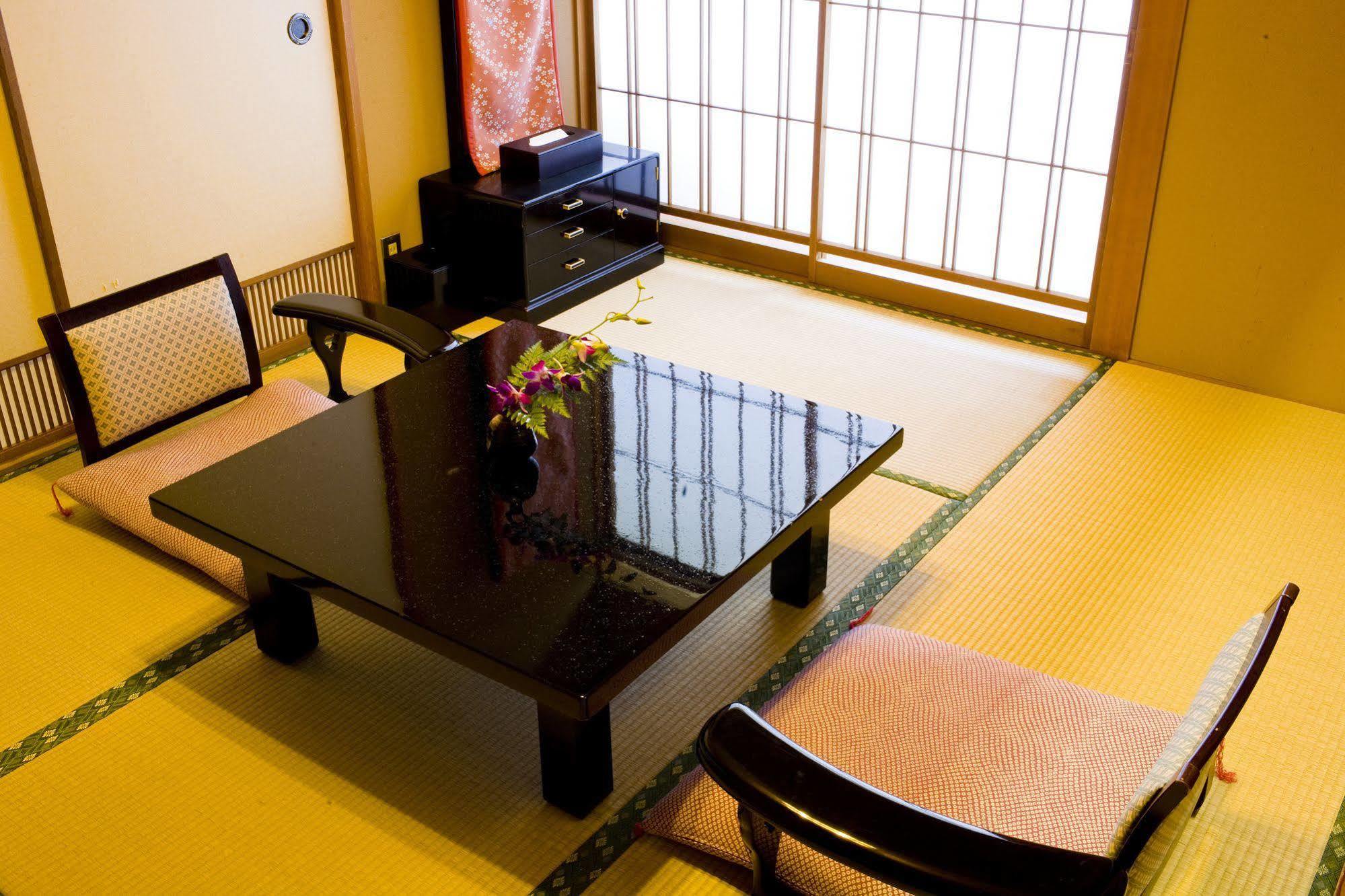 Higaki Hotel Gamagori Buitenkant foto
